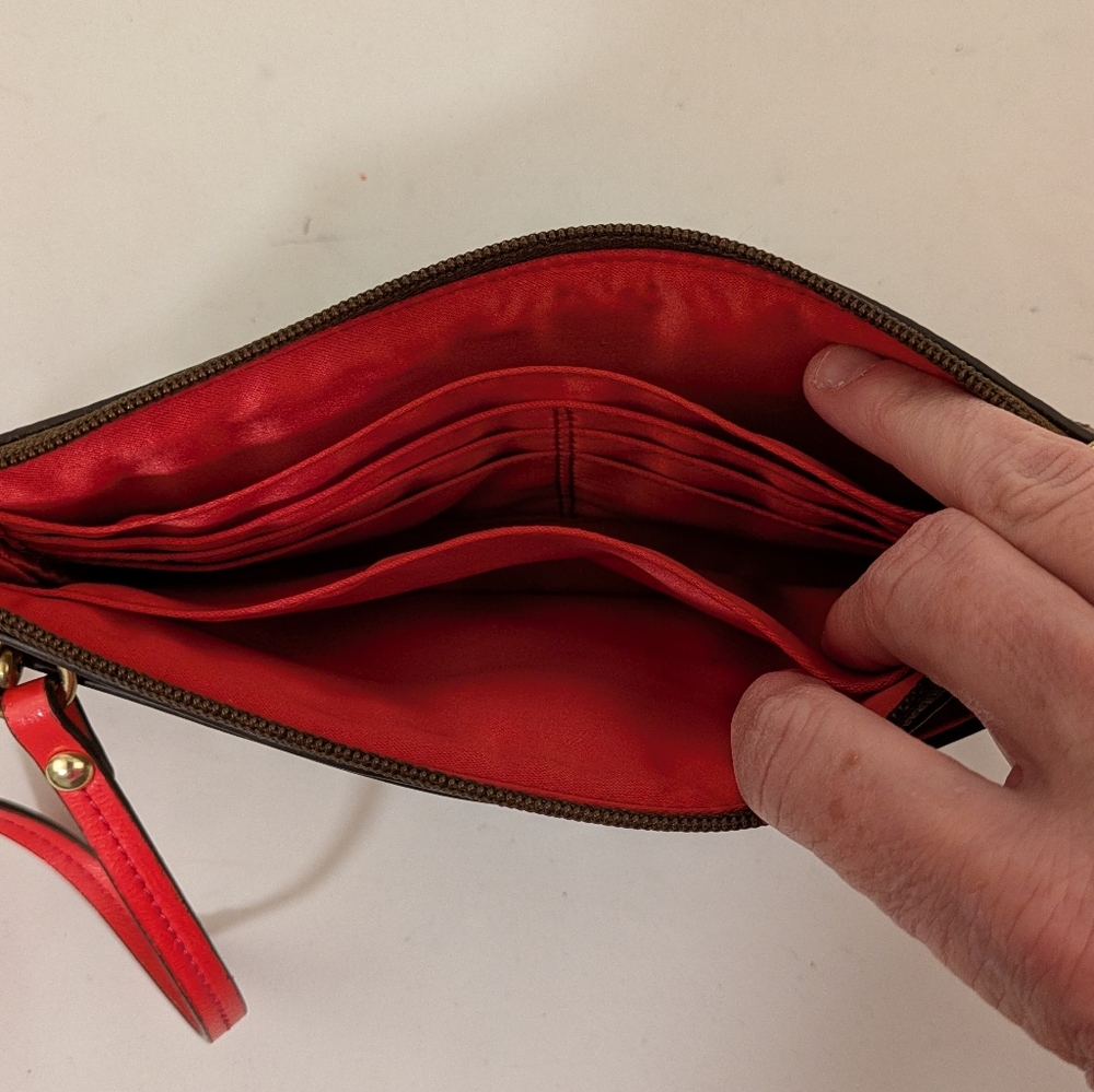 Coach Clutch w/Wrist Strap - Picture 5 of 8